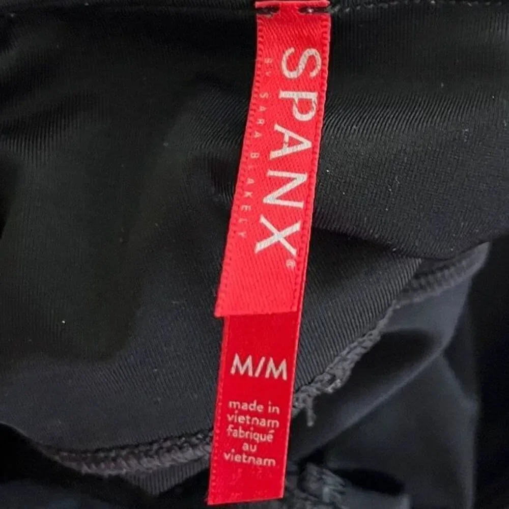 Spanx Women's Size M Black Faux Leather Moto Seamless Leggings Biker Modern
